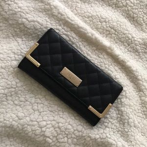 BCBG WALLET